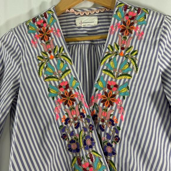 Anthropologie V Neck Wrap Look Long Sleeve Blouse XS Beautiful Embroidery - Picture 4 of 11